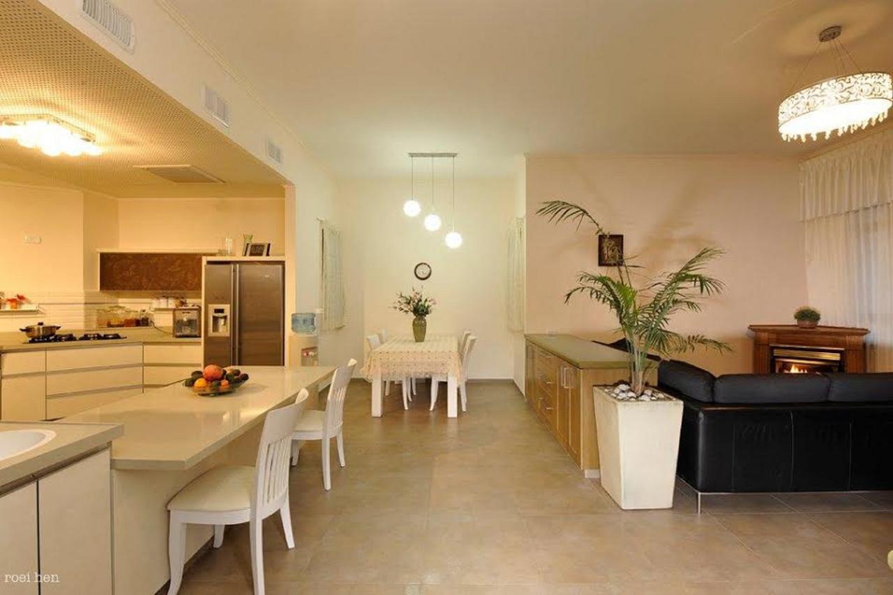 Achuza Bamarom Villa Safed Ngoại thất bức ảnh
